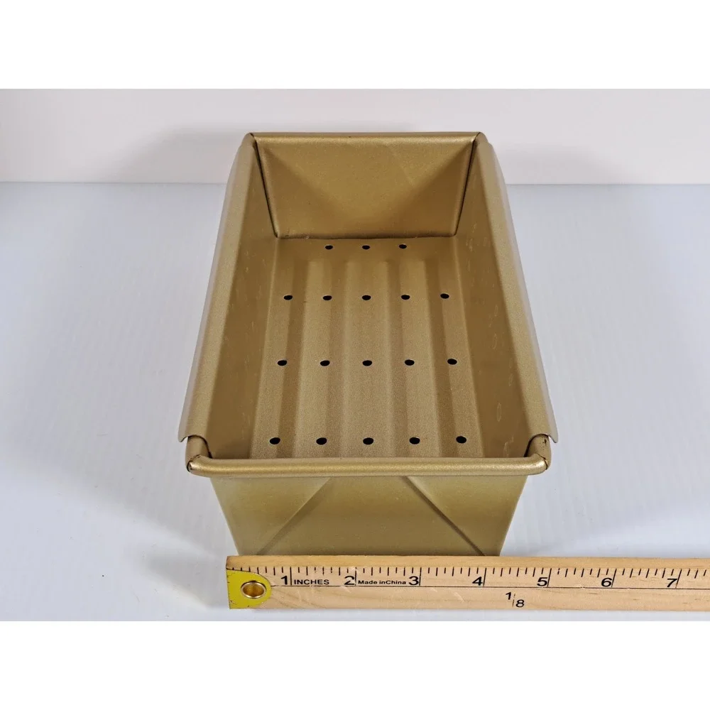 Williams Sonoma Goldtouch Nonstick Meatloaf Pan with Removable Insert Gold 9x5x3